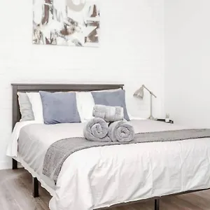 Newly Renovated Apartment